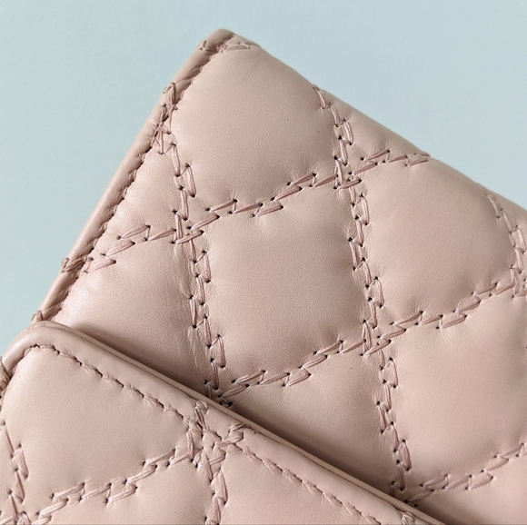 Chanel Wallet - Picture 14 of 15